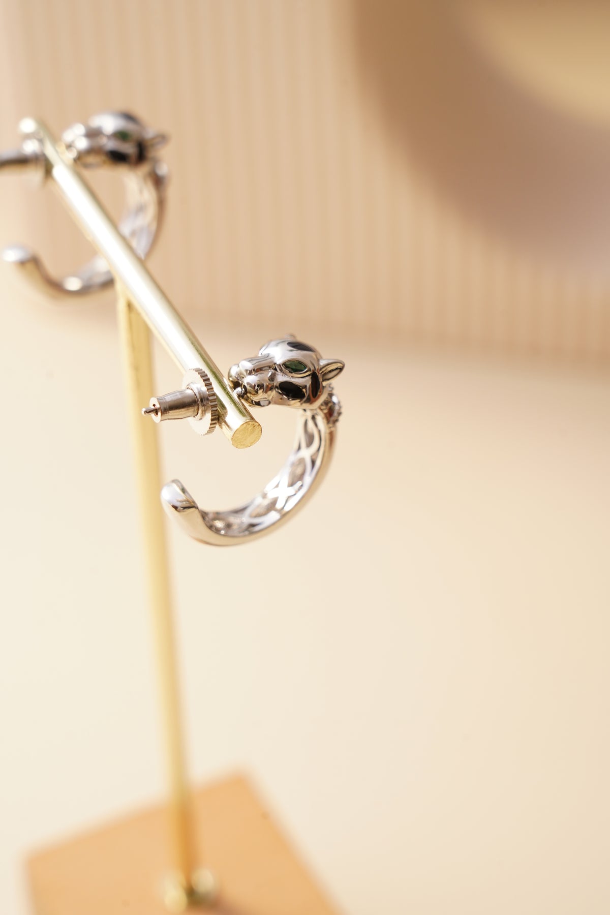 Moo Muse Hoops