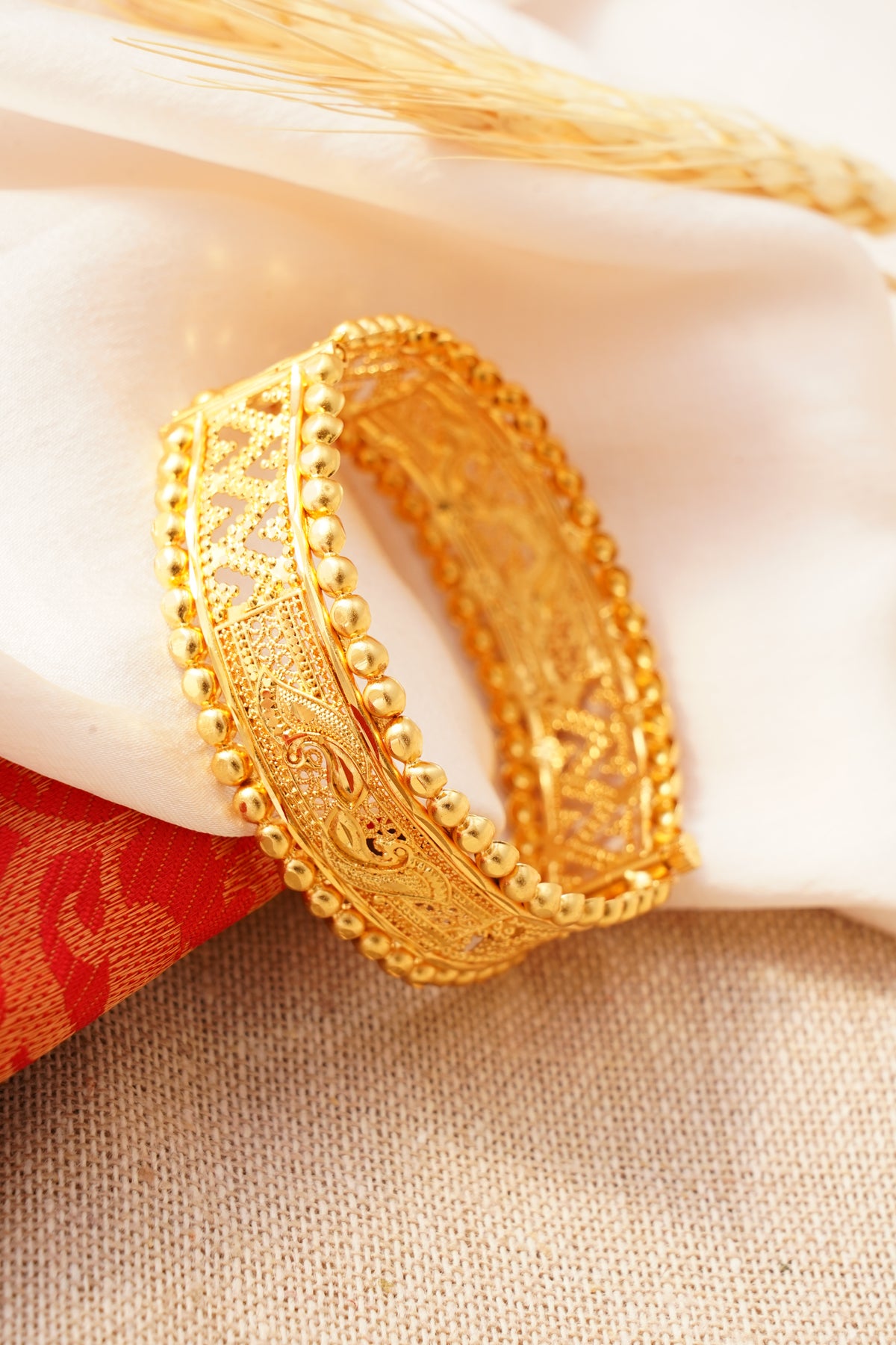 Bonedi Gold Chur