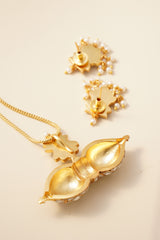 Rajwada Charm - White Kundan Set